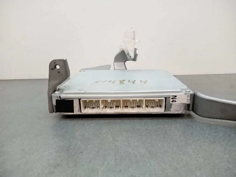 Centralita Motor Uce para Toyota Prius (Nhw20)