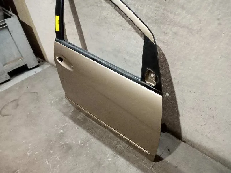 Puerta Delantera Derecha para Mercedes-Benz Clase A (W169)