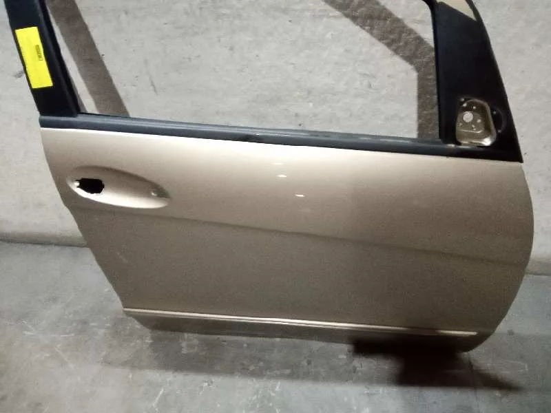 Puerta Delantera Derecha para Mercedes-Benz Clase A (W169)