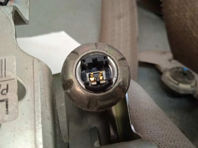 Pretensor Airbag Izquierdo para Kia Carens (Un)