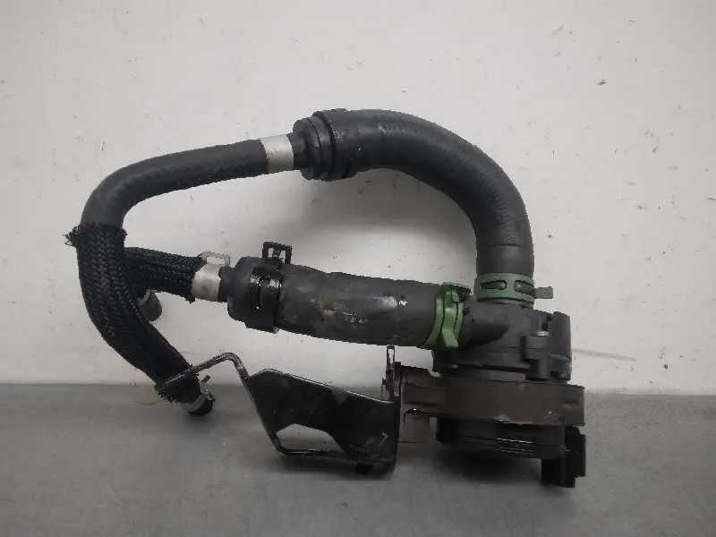 Bomba Agua para Nissan Micra V (K14)