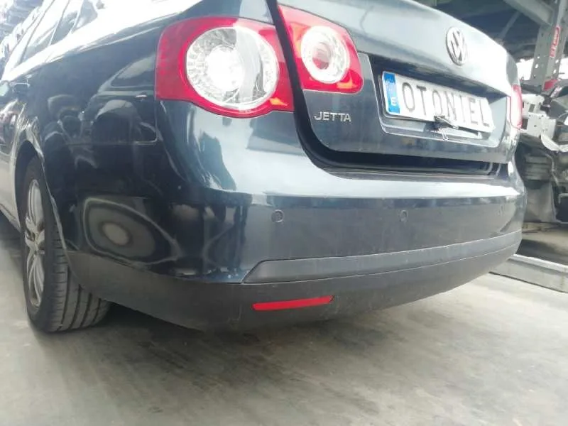 Paragolpes Trasero para Volkswagen Jetta (1K2)