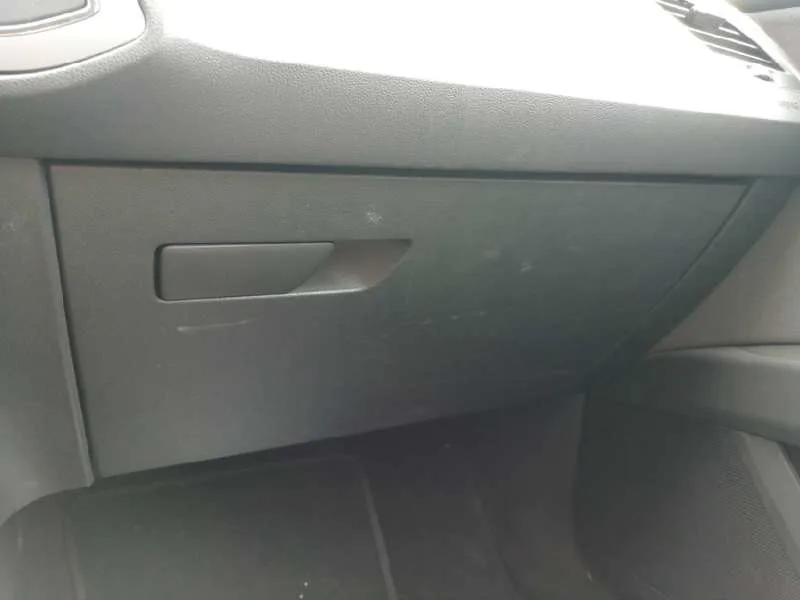 Guantera para Seat Leon (5F1)