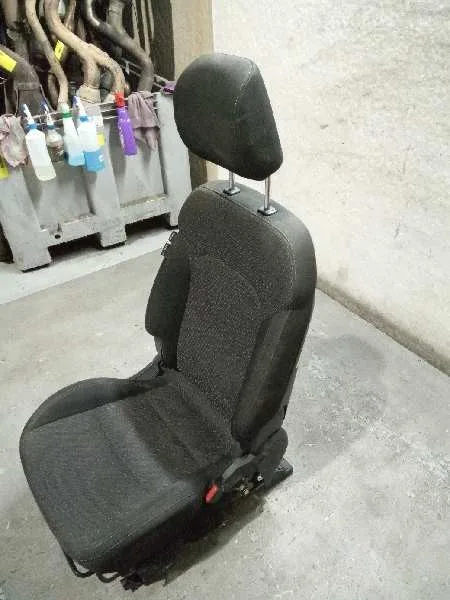 Asiento Delantero Derecho para Kia Carens ( )