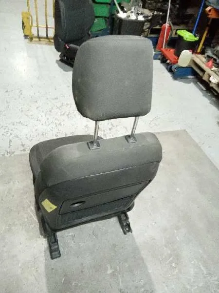 Asiento Delantero Derecho para Kia Carens ( )