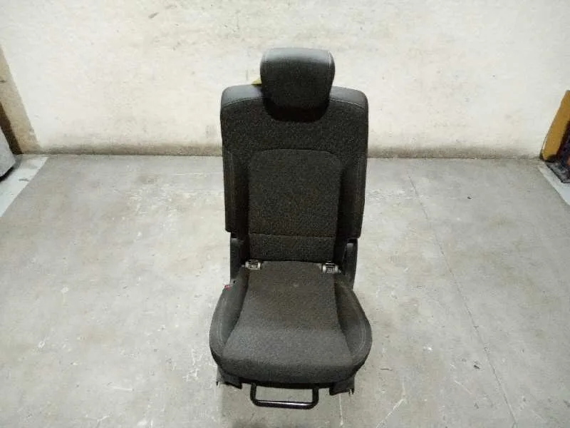 Asiento Trasero Izquierdo para Kia Carens ( )