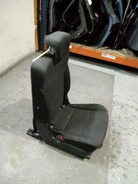 Asiento Trasero Izquierdo para Kia Carens ( )
