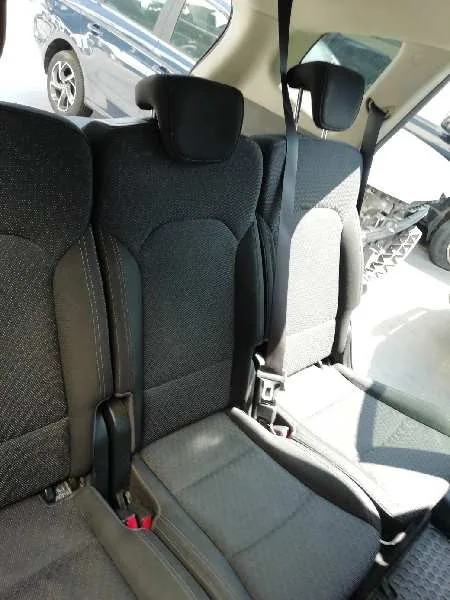 Asiento Trasero Medio para Kia Carens ( )