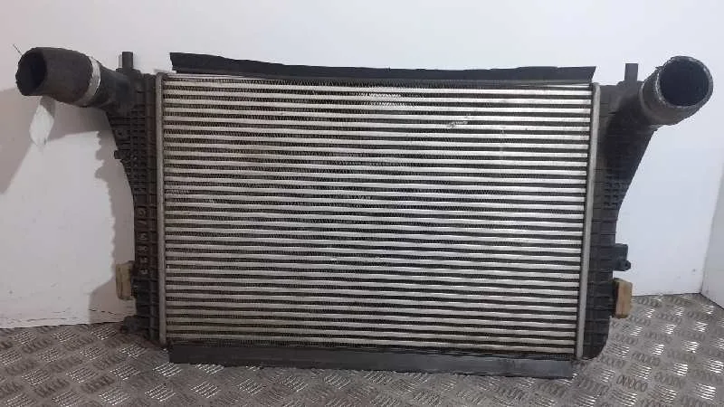 Intercooler para Volkswagen Passat Berlina (3C2)