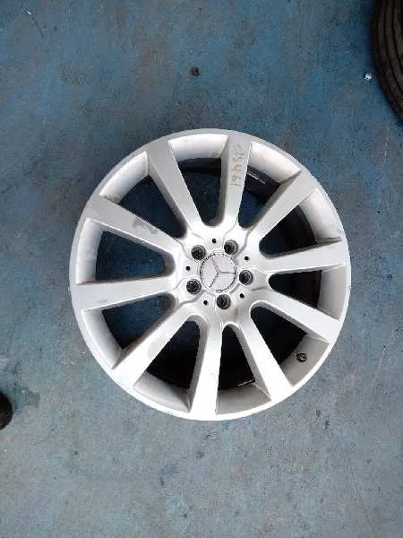 Llanta para Mercedes-Benz Clase R (W251)