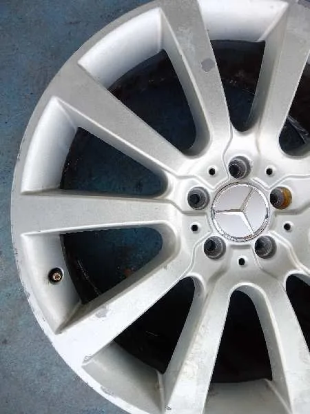 Llanta para Mercedes-Benz Clase R (W251)