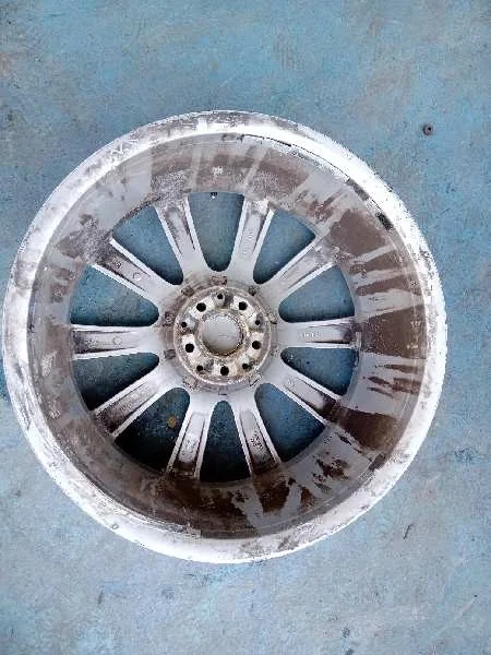 Llanta para Mercedes-Benz Clase R (W251)