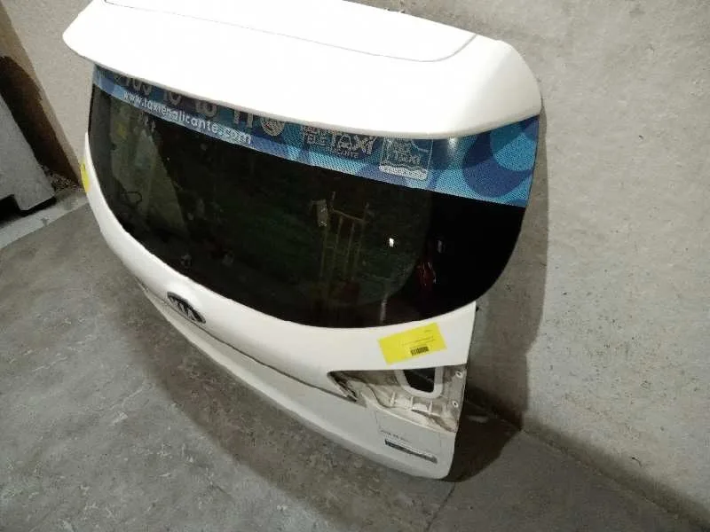 Porton Trasero para Kia Carens ( )