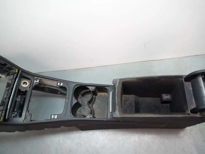 Apoyabrazos Central para Volkswagen Passat Berlina (3C2)