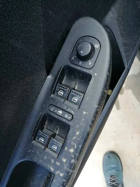 Mando Elevalunas Delantero Izquierdo para Volkswagen Passat Berlina (3C2)