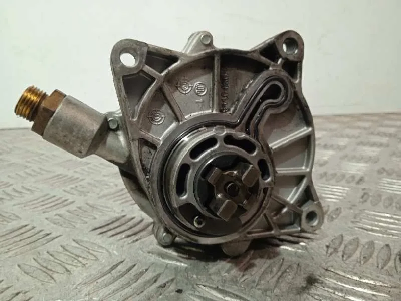 Depresor Freno / Bomba Vacio para Ssangyong Rodius