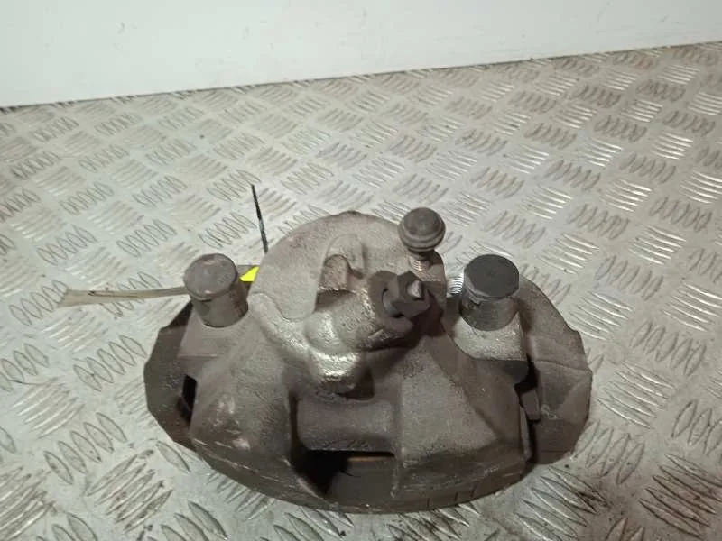 Pinza Freno Delantera Izquierda para Ford Focus Lim. (Cb8)