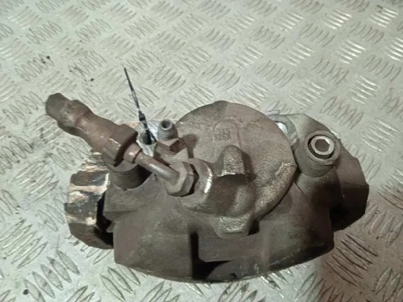 Pinza Freno Delantera Derecha para Ford Focus Lim. (Cb8)