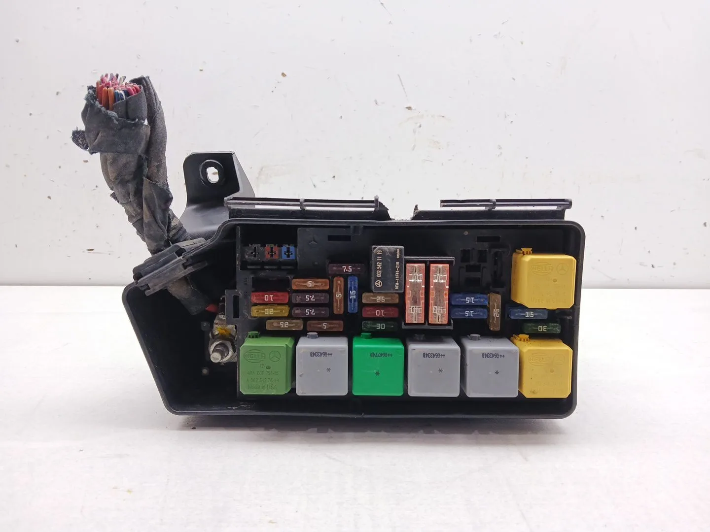Caja Reles / Fusibles para Mercedes-Benz Clase M (W164)
