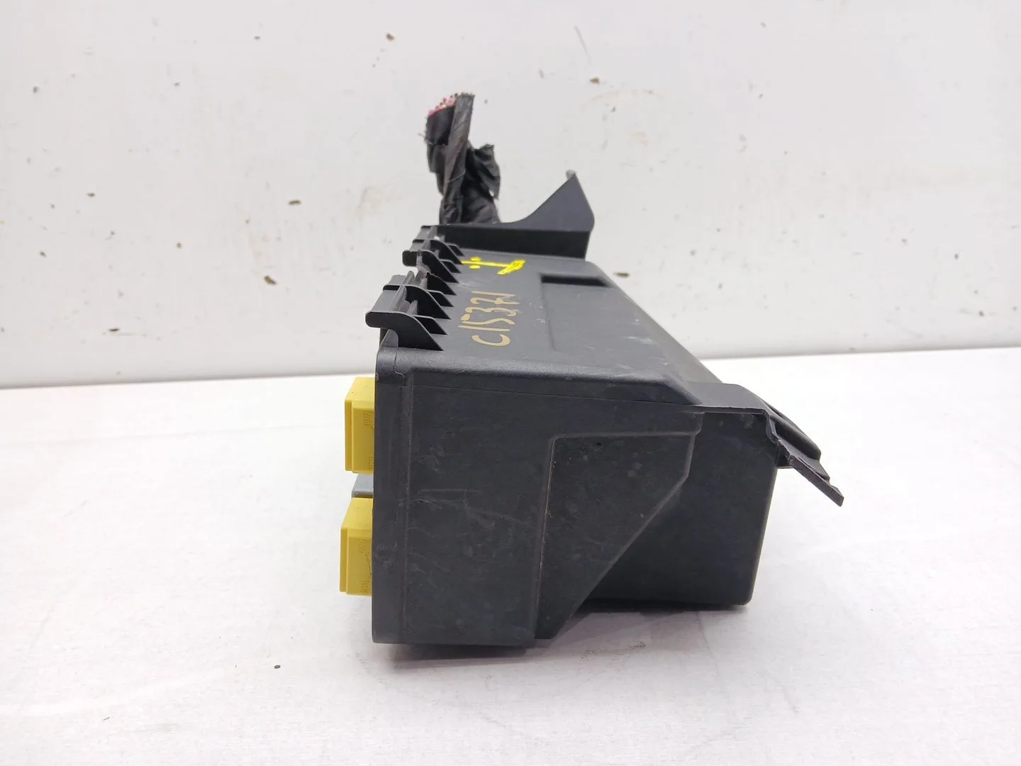 Caja Reles / Fusibles para Mercedes-Benz Clase M (W164)