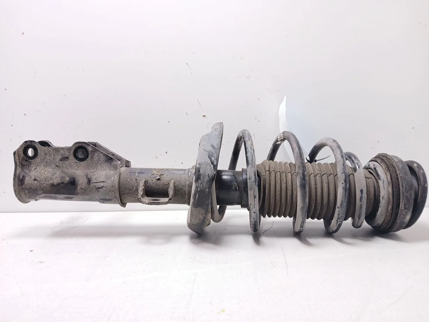 Amortiguador Delantero Izquierdo para Opel Insignia Berlina