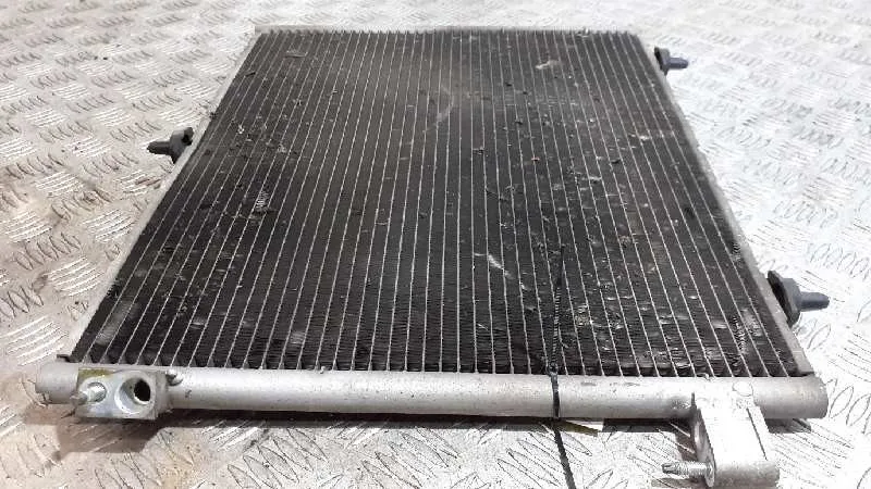 Condensador / Radiador Aire Acondicionado para Peugeot 208