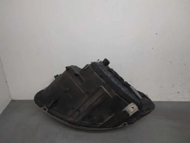 Faro Derecho para Lancia Musa (184)