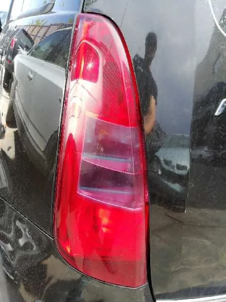 Piloto Trasero Izquierdo para Lancia Musa (184)