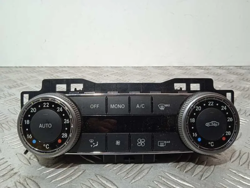 Mando Climatizador para Mercedes-Benz Clase C (W204) Berlina