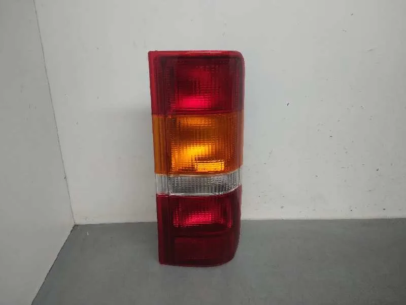 Piloto Trasero Derecho para Ford Transit