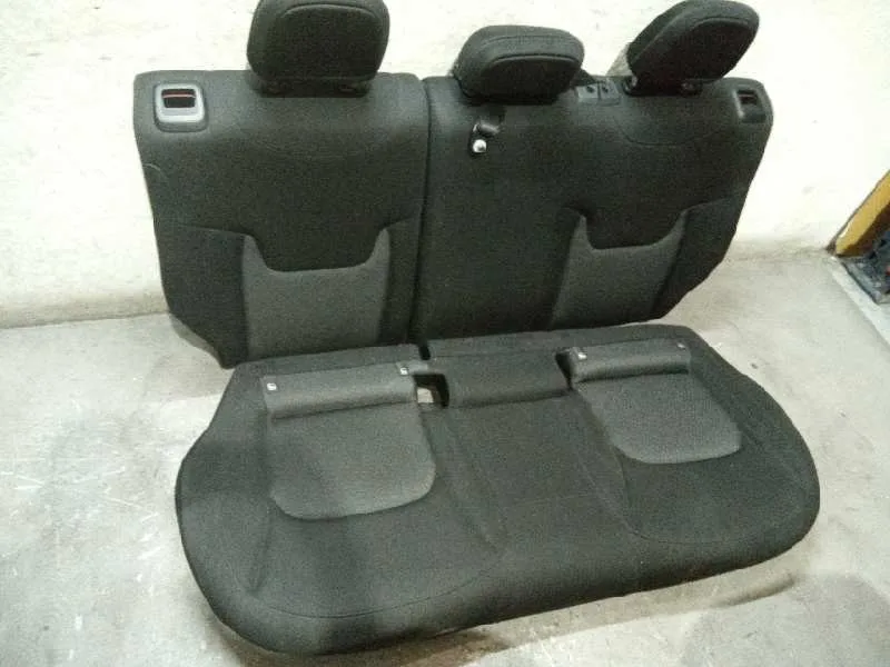 Juego Asientos Completo para Jeep Renegade