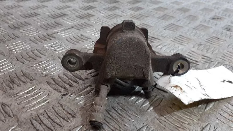 Pinza Freno Trasera Izquierda para Toyota Corolla (E12)