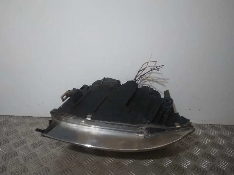Faro Derecho para Audi A6 Berlina (4B2)