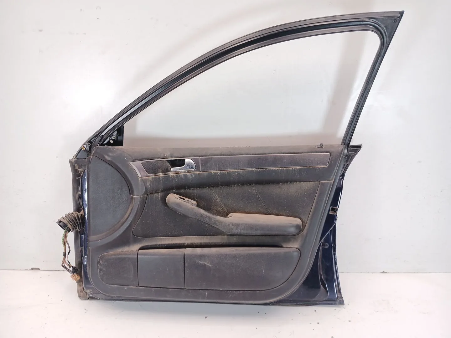 Puerta Delantera Derecha para Audi A6 Berlina (4B2)