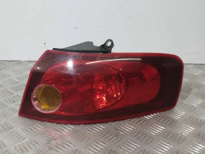 Piloto Trasero Derecho para Fiat Croma (194)