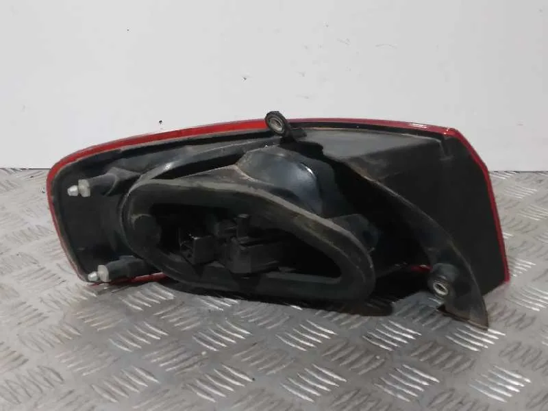 Piloto Trasero Derecho para Fiat Croma (194)