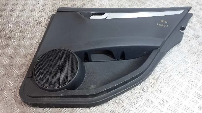 Guarnecido Puerta Trasera Derecha para Mercedes-Benz Clase C (W204) Berlina