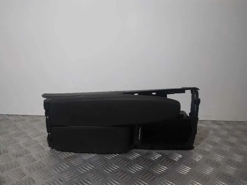 Apoyabrazos Central para Mercedes-Benz Clase C (W204) Berlina