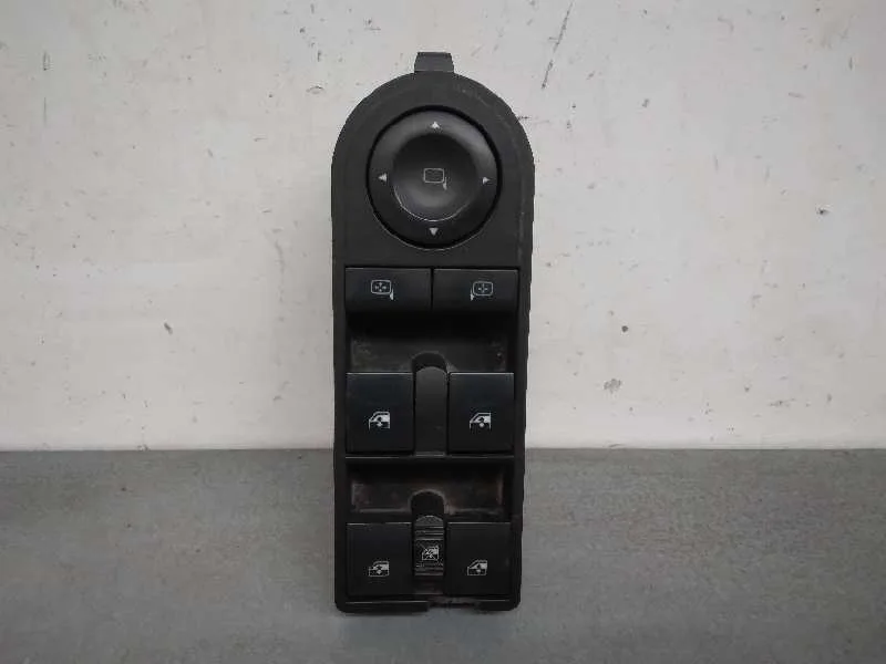 Mando Elevalunas Delantero Izquierdo para Opel Astra H Ber.