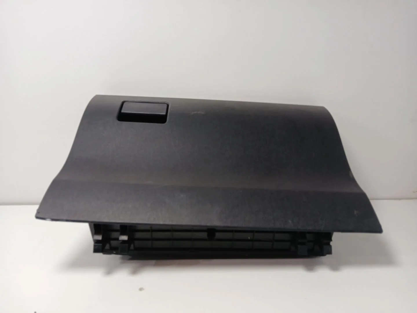 Guantera para Toyota Prius+