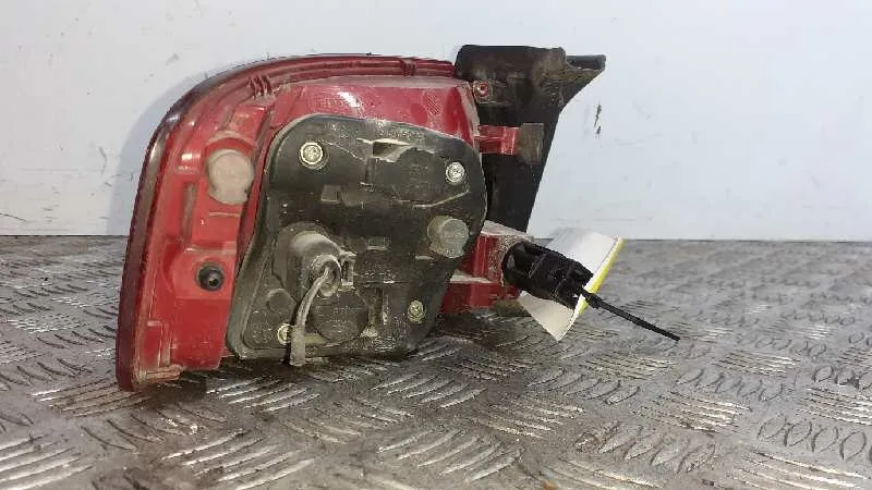 Piloto Trasero Derecho para Audi A4 Ber. (B8)