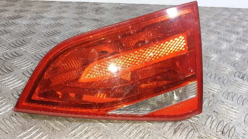 Piloto Trasero Derecho Interior para Audi A4 Ber. (B8)