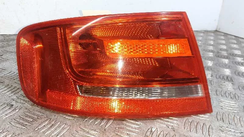 Piloto Trasero Izquierdo para Audi A4 Ber. (B8)
