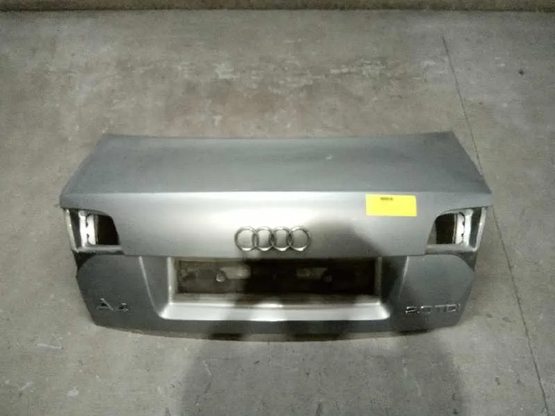 Tapa Maletero para Audi A4 Berlina (8E)