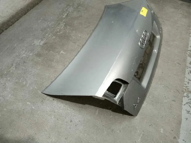 Tapa Maletero para Audi A4 Berlina (8E)