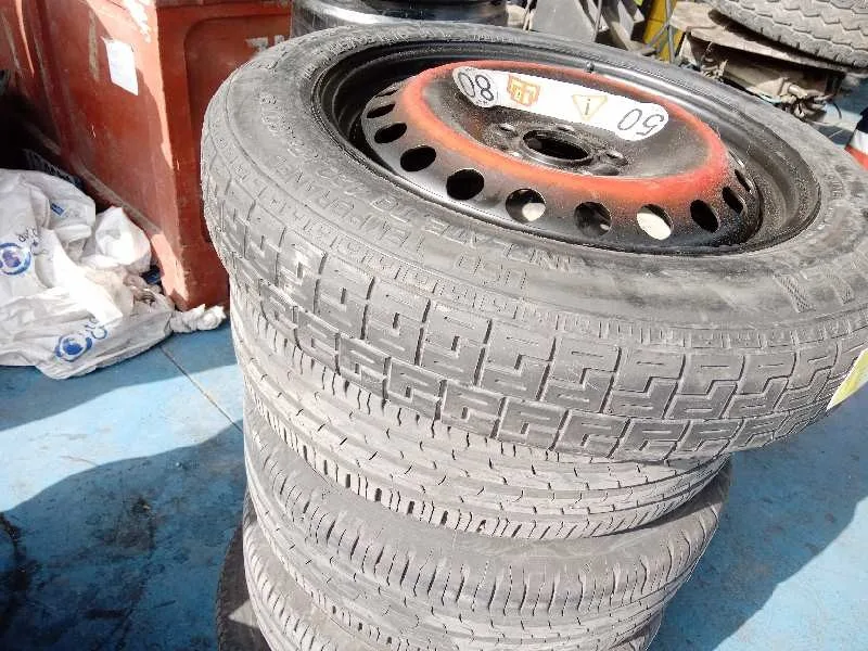 Neumatico Repuesto para Jaguar X-Type