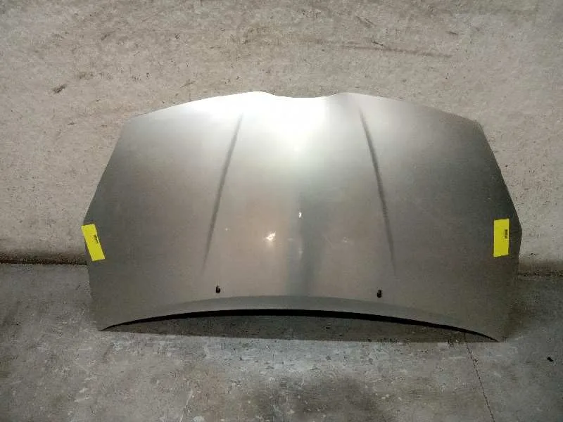 Capot para Toyota Corolla Verso (R1)