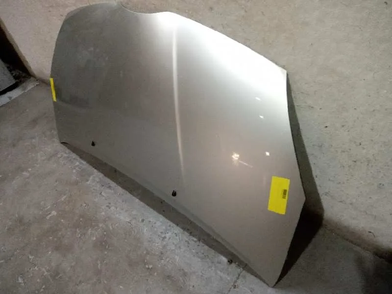 Capot para Toyota Corolla Verso (R1)