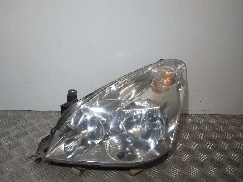 Faro Izquierdo para Toyota Corolla Verso (R1)