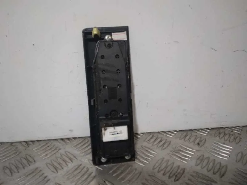 Mando Elevalunas Delantero Izquierdo para Toyota Corolla Verso (R1)